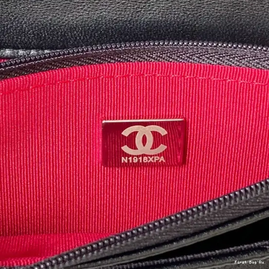 Firstbag Ru CHAIN WALLET CHANEL ON 19 0521